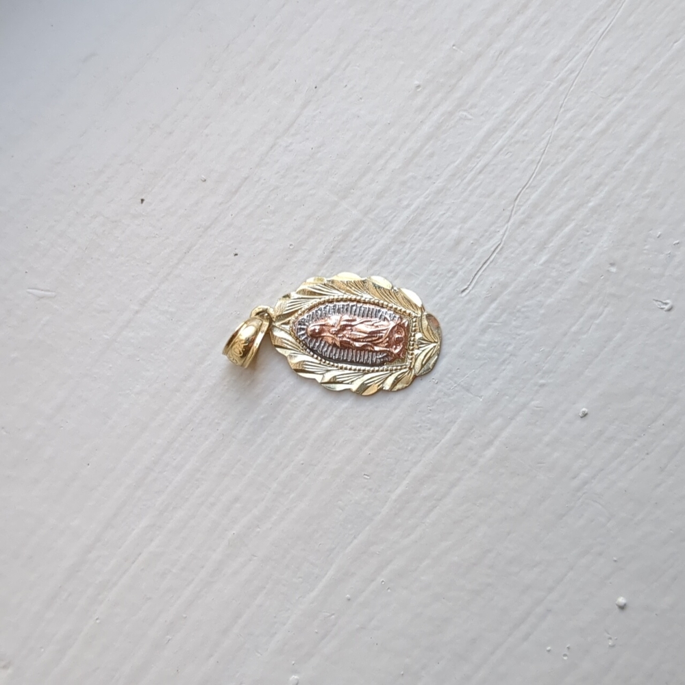 10k gold Virgin Mary necklace pendant
